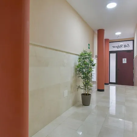 Apartment Rolycar 102 *