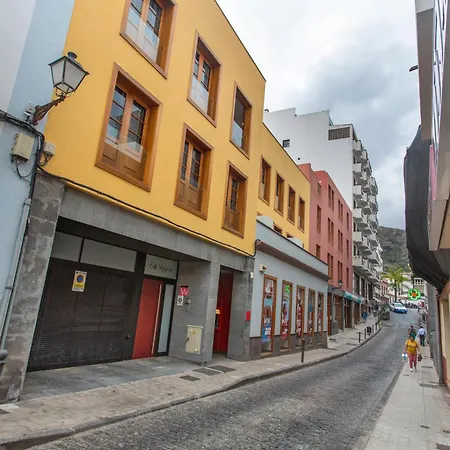 Rolycar 102 Apartment